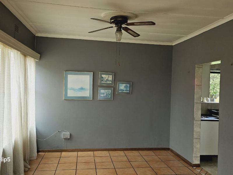 House To Rent in Cresslawn - Photo 9