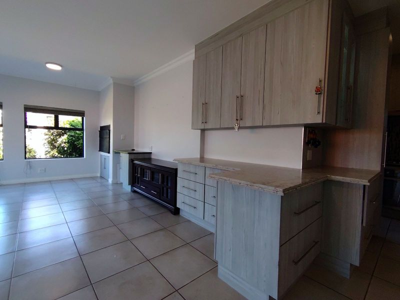 House For Sale in Hartenbos Heuwels - Photo 8