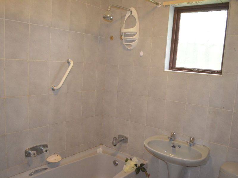 Townhouse For Sale in Bothas Hill - Photo 10