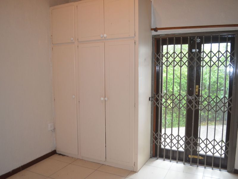 Townhouse For Sale in Bothas Hill - Photo 8