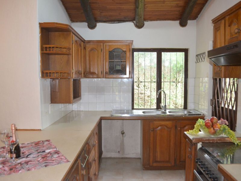 Townhouse For Sale in Bothas Hill - Photo 2