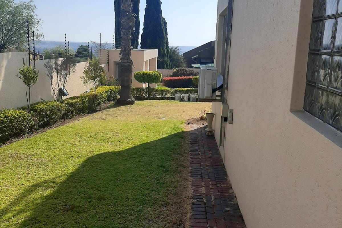 House For Sale in Die Heuwel - Photo 4