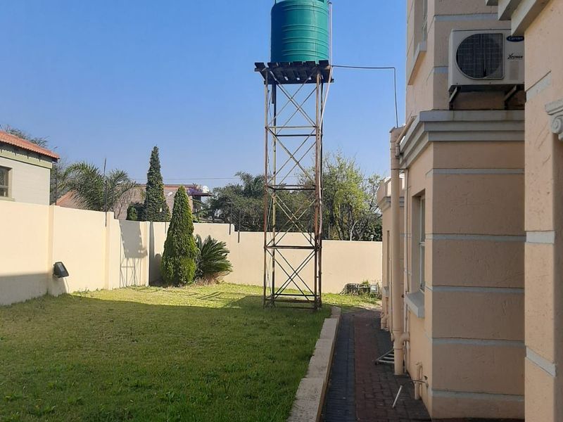 House For Sale in Die Heuwel - Photo 6