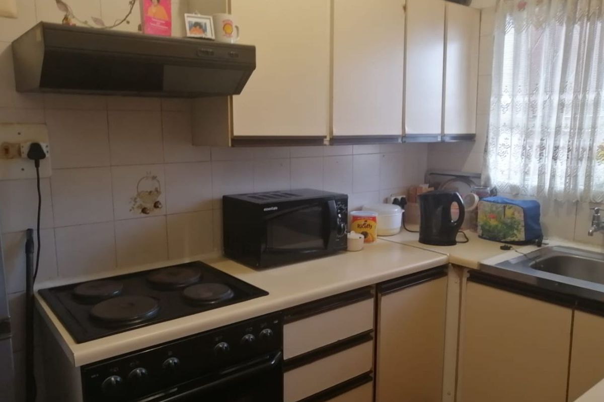 House For Sale in Montclair - Photo 4