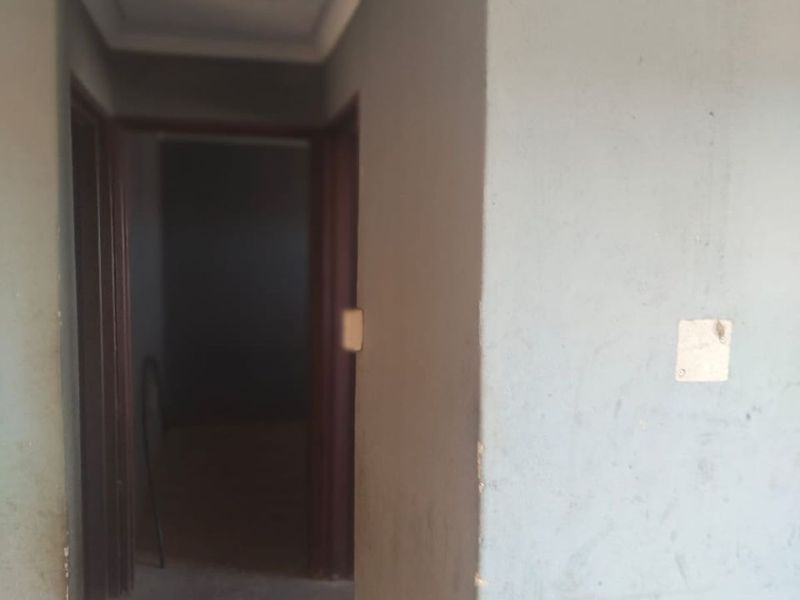 House For Sale in Geluksoord - Photo 2