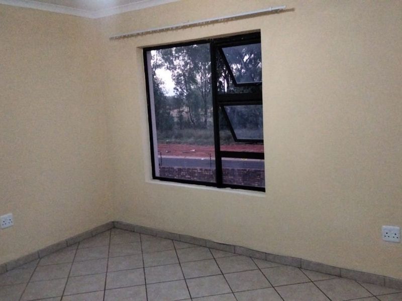 Apartment For Sale in Chantelle - Photo 6