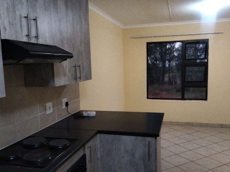 Apartment For Sale in Chantelle - Photo 2