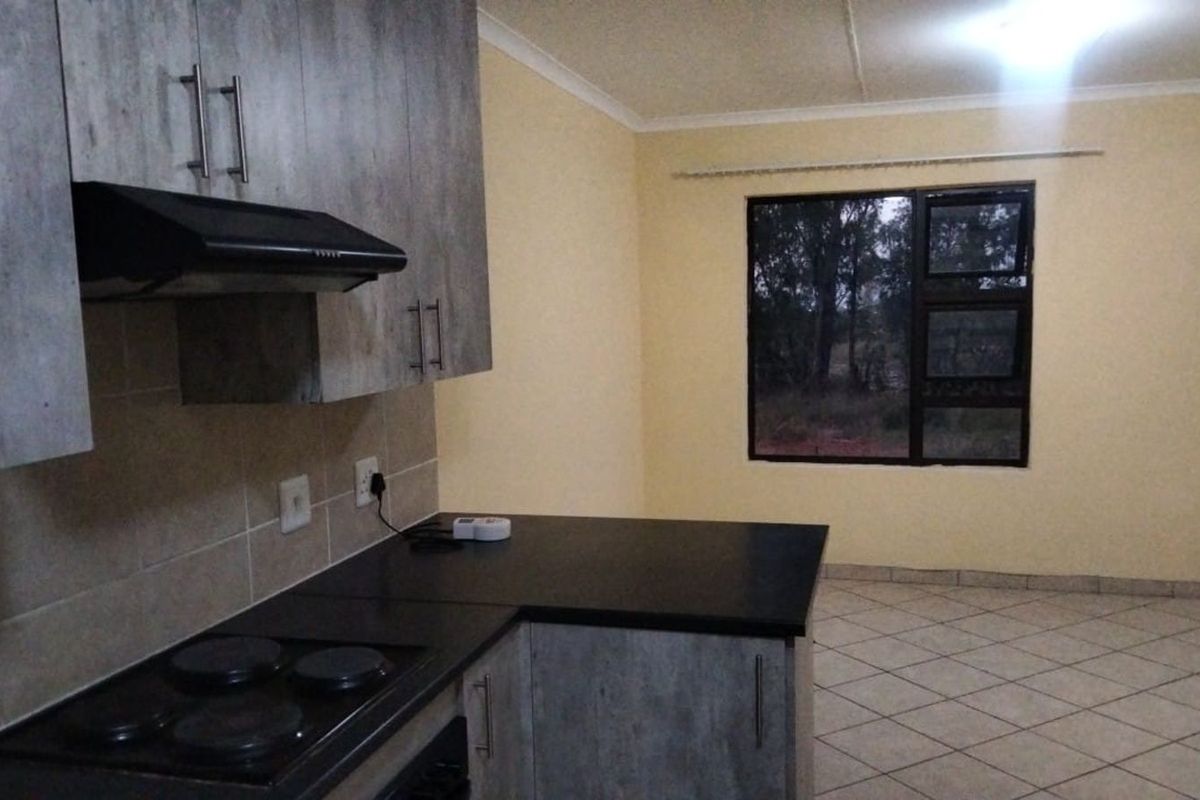 Apartment For Sale in Chantelle - Photo 2