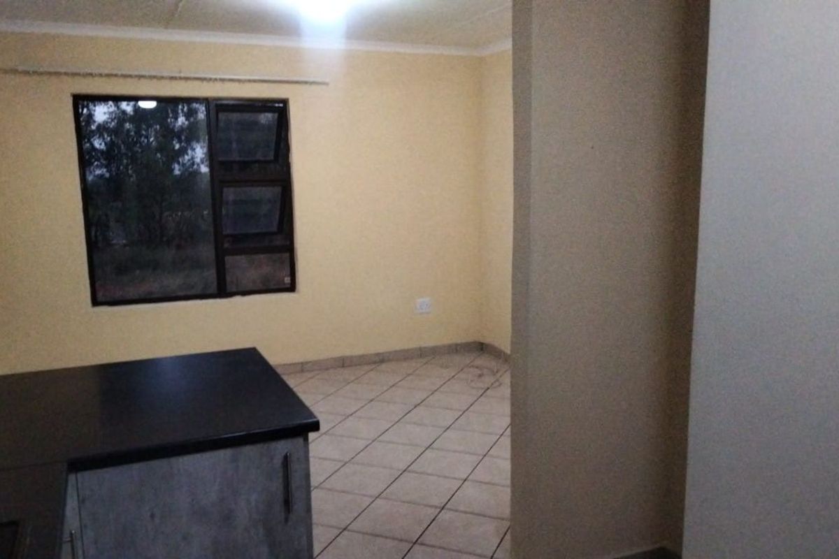 Apartment For Sale in Chantelle - Photo 3