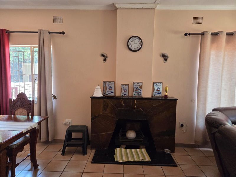 House For Sale in Moregloed - Photo 6