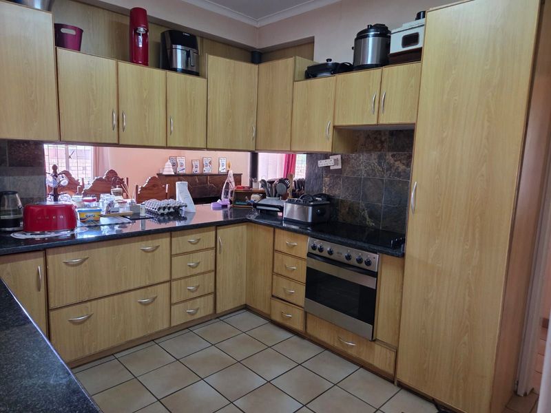 House For Sale in Moregloed - Photo 10