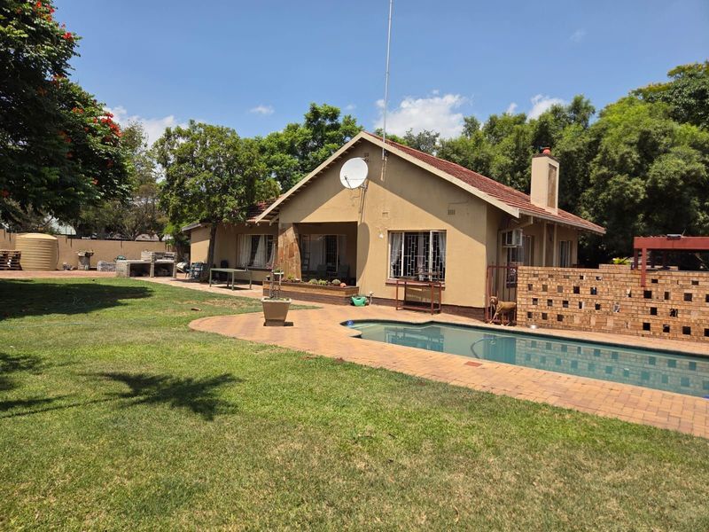 House For Sale in Moregloed - Photo 3