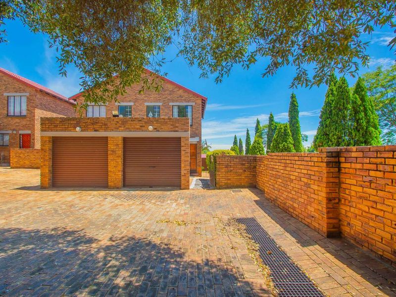 Townhouse For Sale in Honeydew Ridge - Photo 4