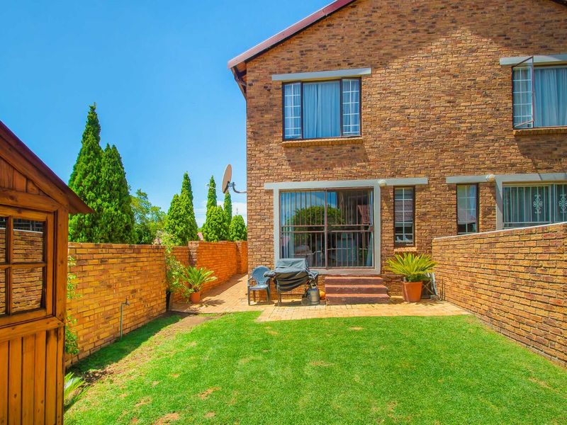 Townhouse For Sale in Honeydew Ridge - Photo 7