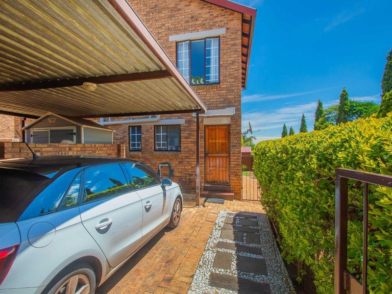 Townhouse For Sale in Honeydew Ridge - Photo 5