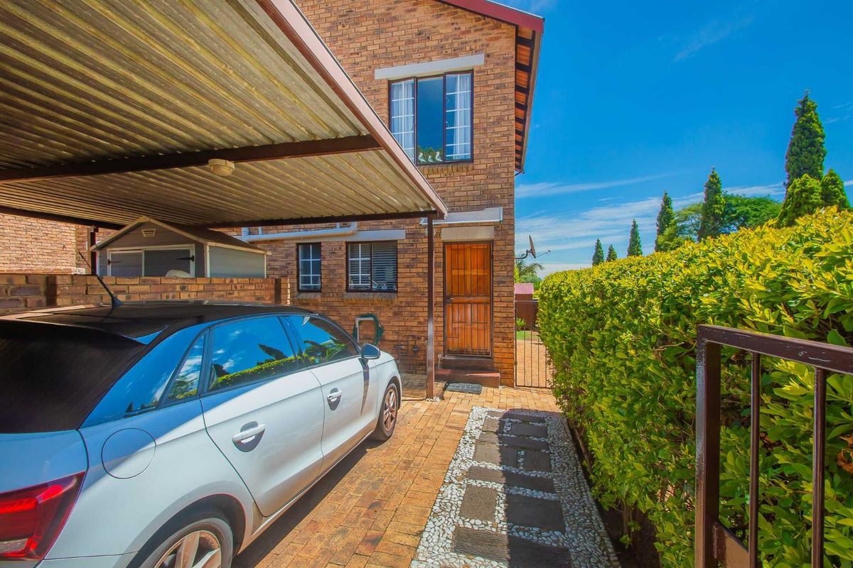 Townhouse For Sale in Honeydew Ridge - Photo 5