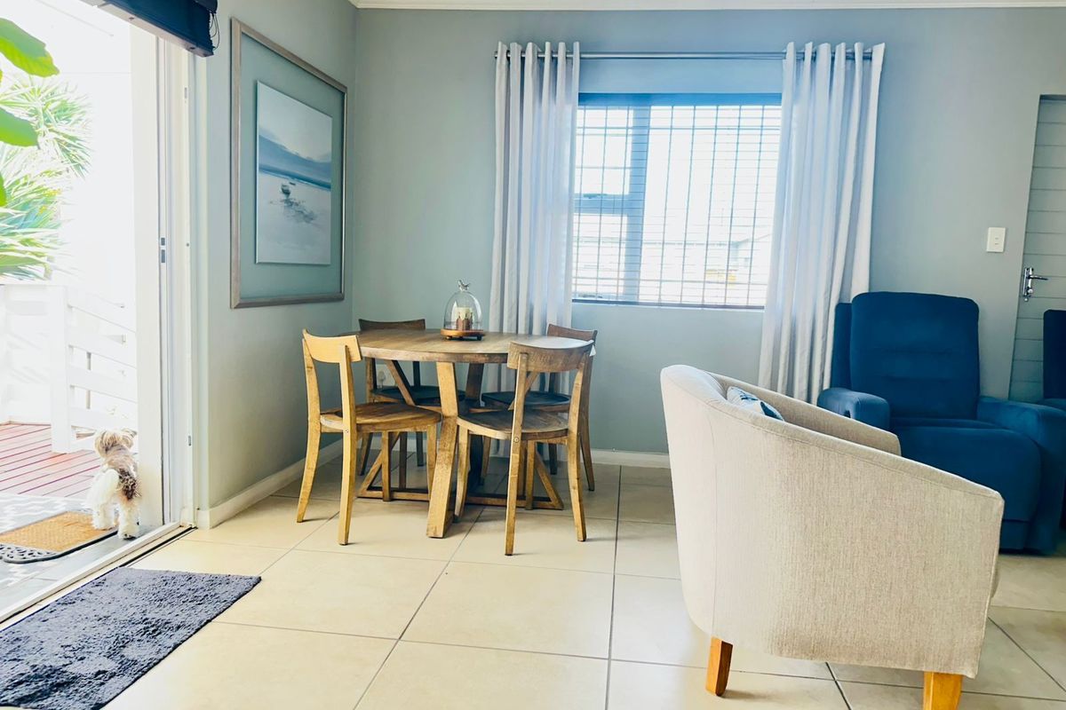 House For Sale in Mount Pleasant - Photo 4