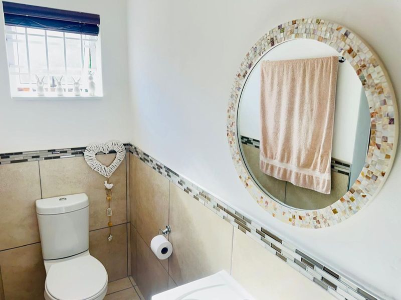 House For Sale in Mount Pleasant - Photo 9