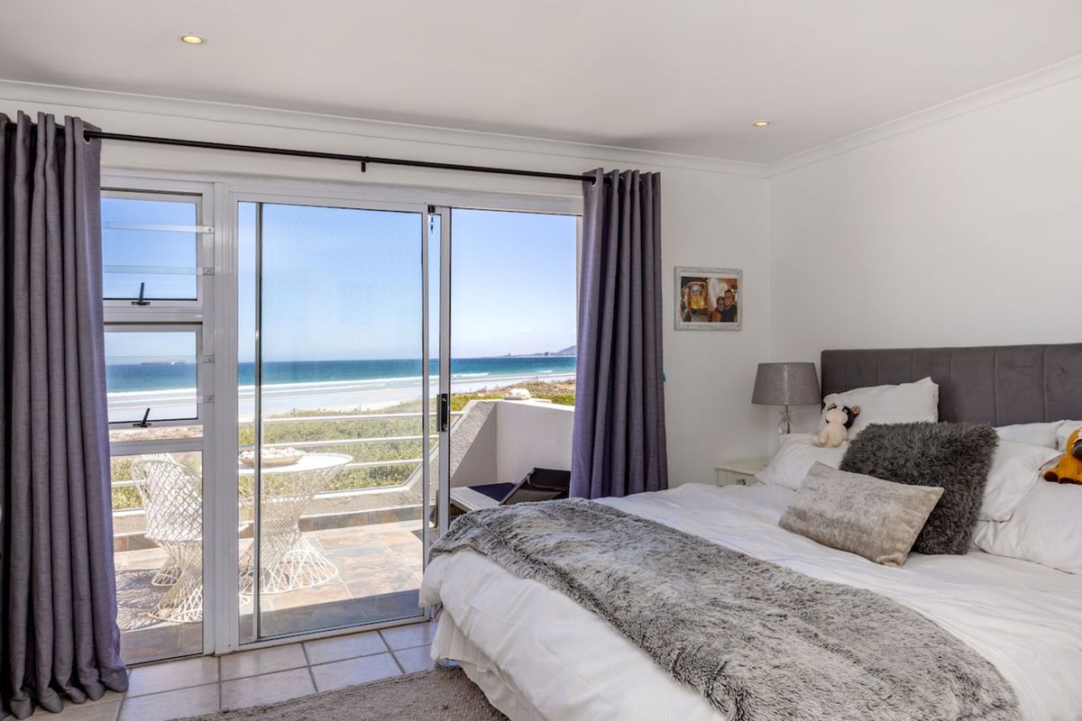 House For Sale in Woodbridge Island - Photo 5