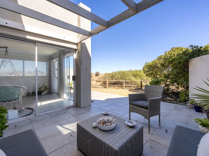 House For Sale in Woodbridge Island - Photo 7