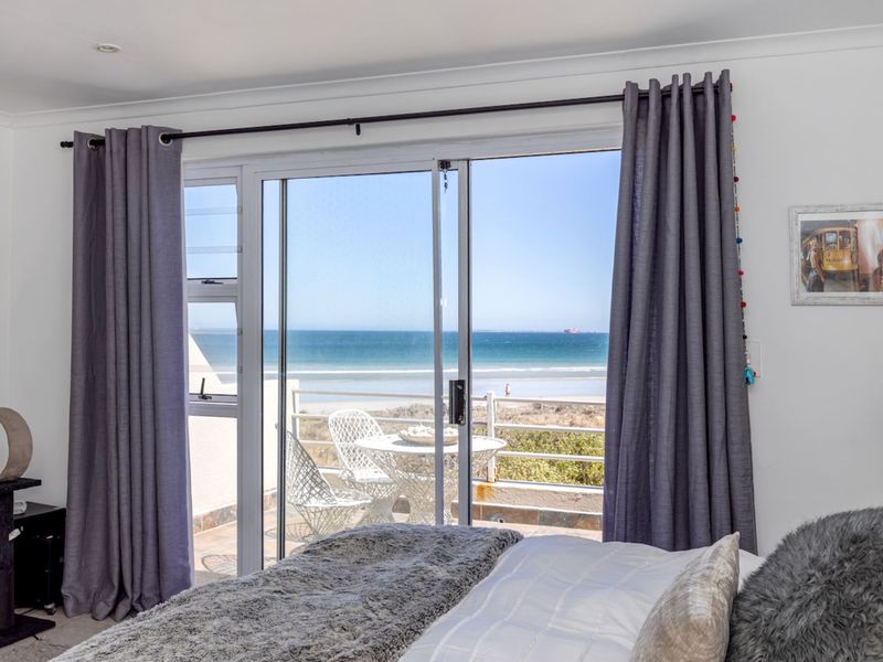 House For Sale in Woodbridge Island - Photo 4