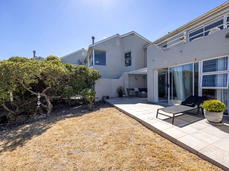 House For Sale in Woodbridge Island - Photo 10