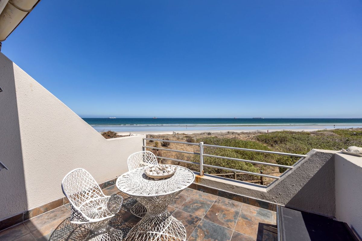 House For Sale in Woodbridge Island - Photo 3