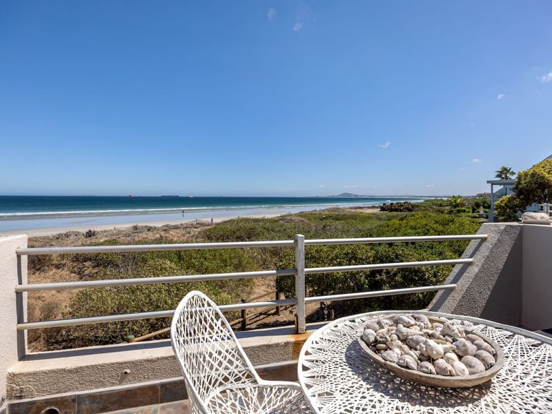 House For Sale in Woodbridge Island - Photo 2