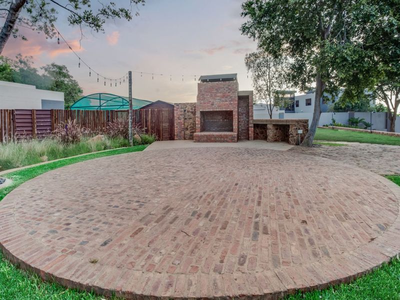 House For Sale in Poortview - Photo 7