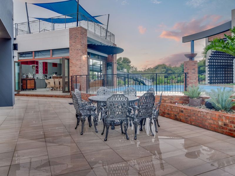 House For Sale in Poortview - Photo 10