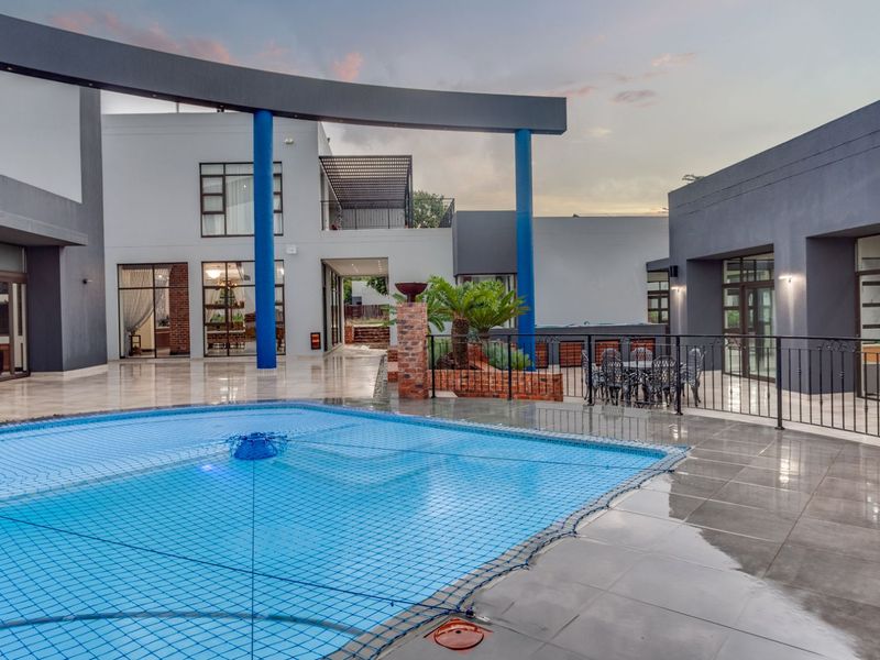 House For Sale in Poortview - Photo 9