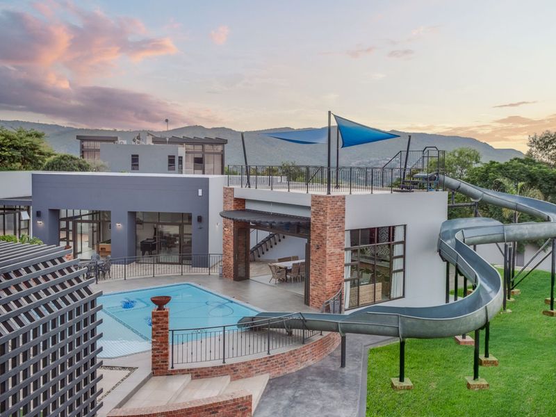 House For Sale in Poortview - Photo 6