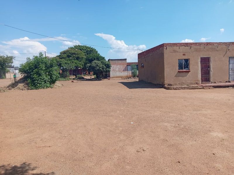 House For Sale in Mabopane Unit A - Photo 4