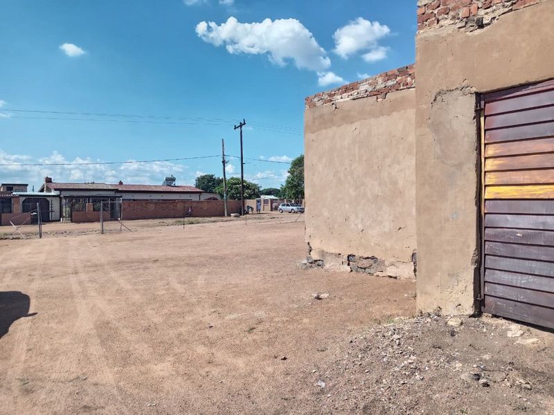 House For Sale in Mabopane Unit A - Photo 5