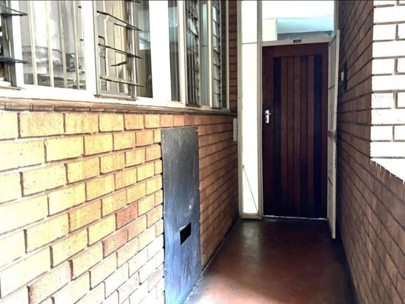 House For Sale in Sunnyside - Photo 8