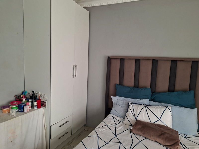 House For Sale in Mahlasedi Park - Photo 5