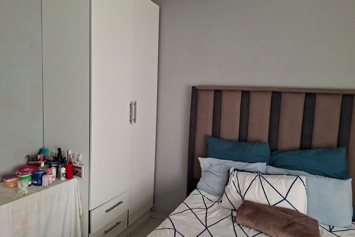 House For Sale in Mahlasedi Park - Photo 5