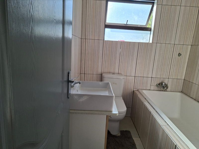 House For Sale in Mahlasedi Park - Photo 7