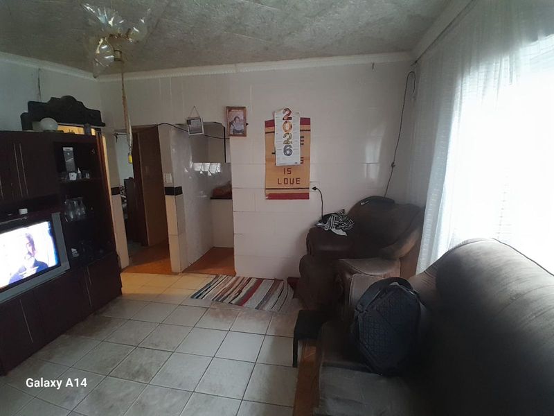 House For Sale in Hammanskraal Central - Photo 7