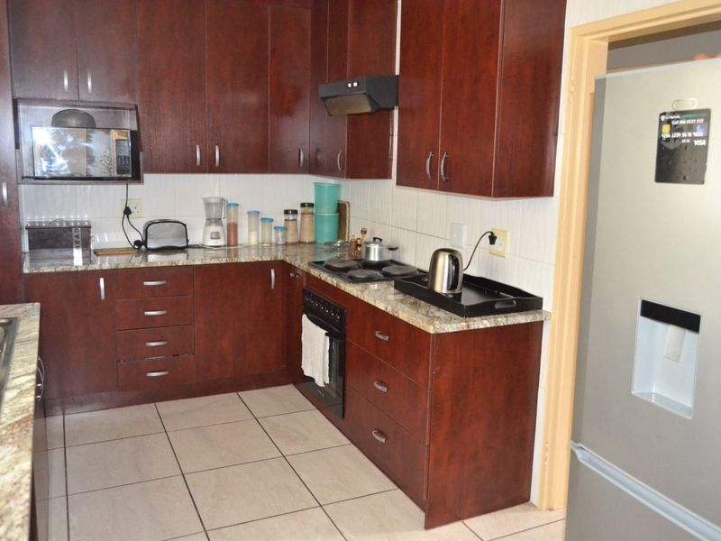 House For Sale in The Reeds - Photo 7