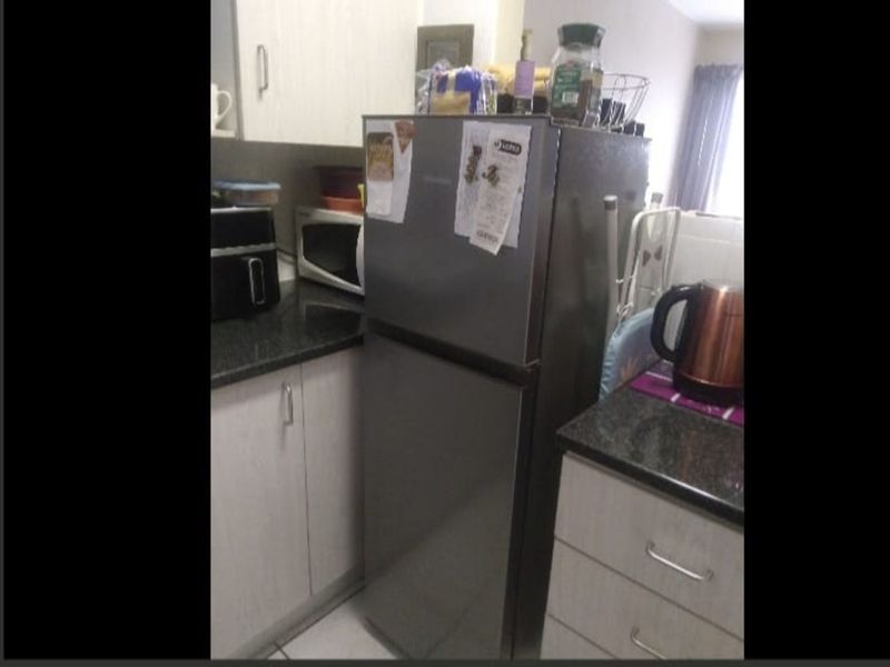 Townhouse For Sale in Weltevreden Park - Photo 7