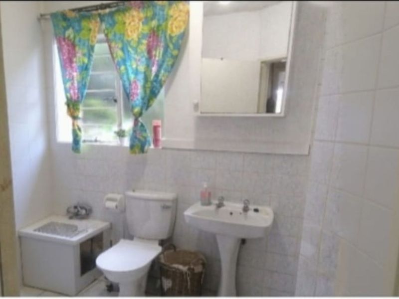 Townhouse For Sale in Weltevreden Park - Photo 9