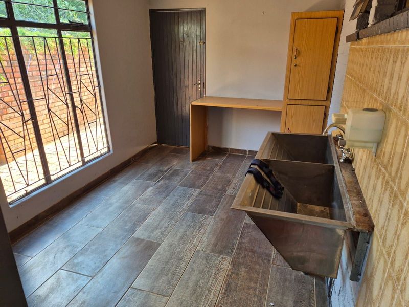 House For Sale in Kuruman Central - Photo 6