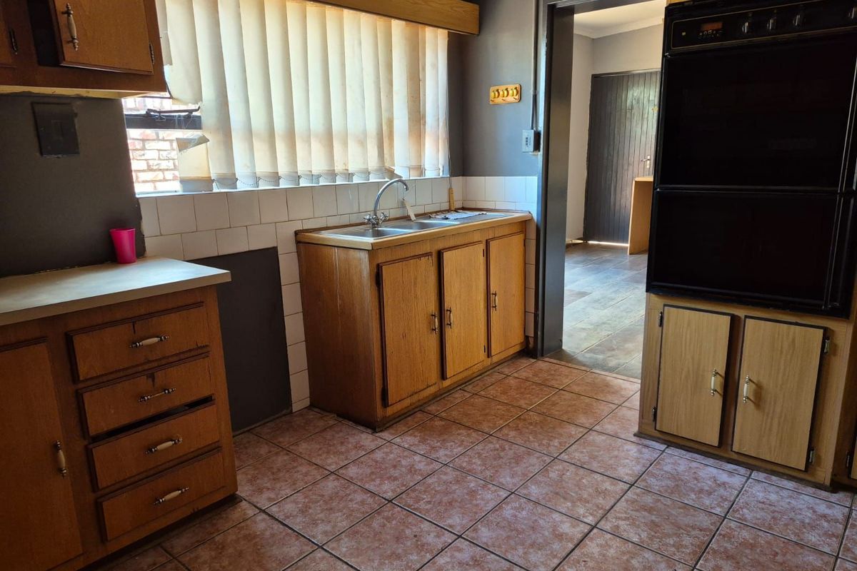 House For Sale in Kuruman Central - Photo 5