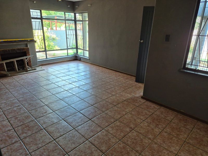 House For Sale in Kuruman Central - Photo 2