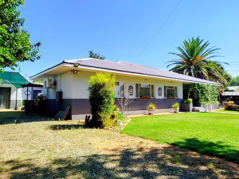 House For Sale in Ventersdorp Central - Photo 6