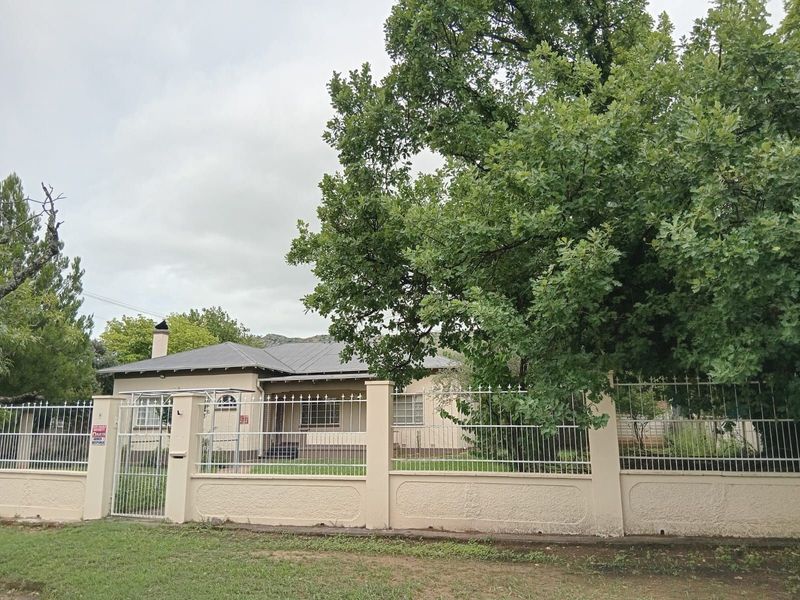 House For Sale in Top Town - Photo 2