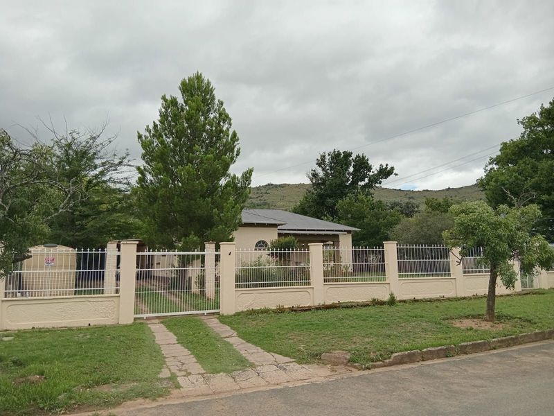 House For Sale in Top Town - Photo 3