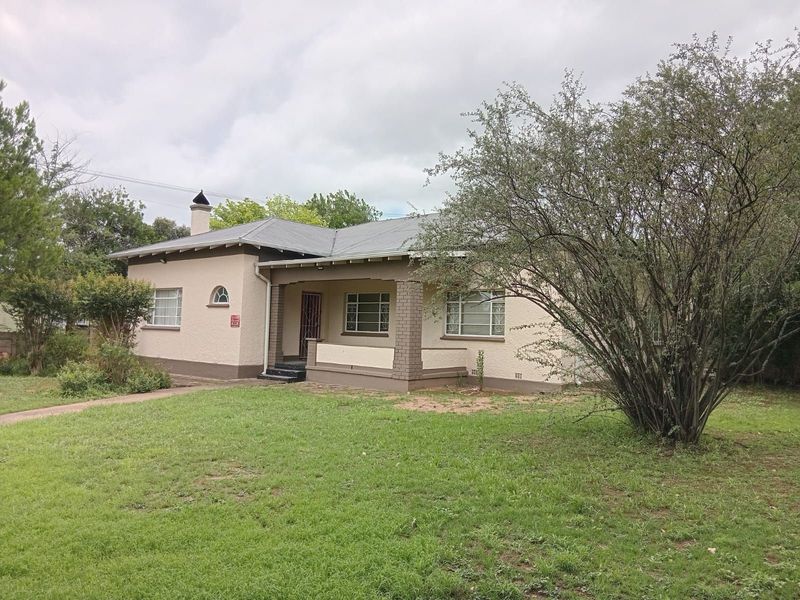 House For Sale in Top Town - Photo 4