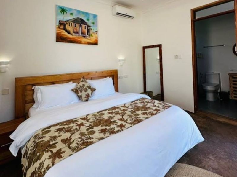 Guest House For Sale in Green Point - Photo 9